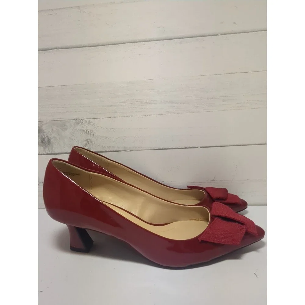 Ladies Charles David Adam Shiny Red Kitten Heel Pumps Sz 7.5 Beautiful